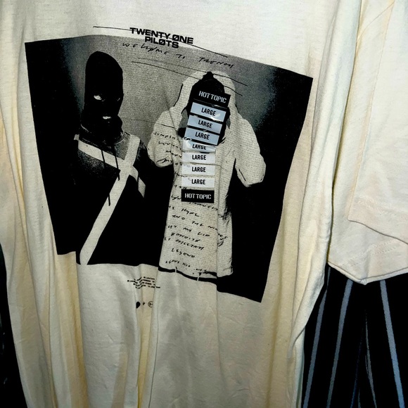 Twenty One Pilots BRAND NEW Tan Shirt - Picture 1 of 3